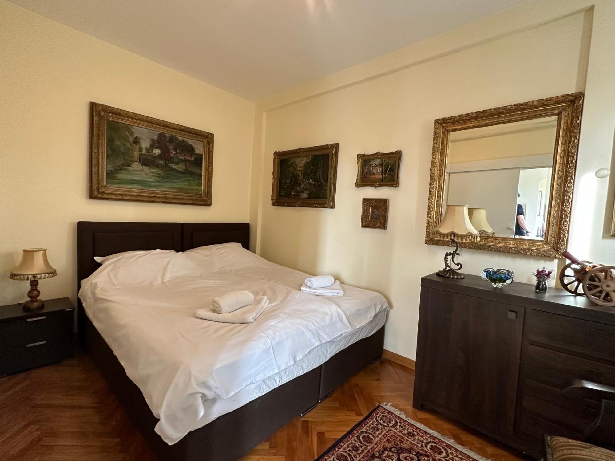 Vintage Delight Apartment Vracar Hram Sv Save เบลเกรด ภายนอก รูปภาพ